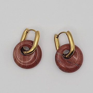 Boucles Créoles Dorées – Donut Jaspe Rouge 18 mm