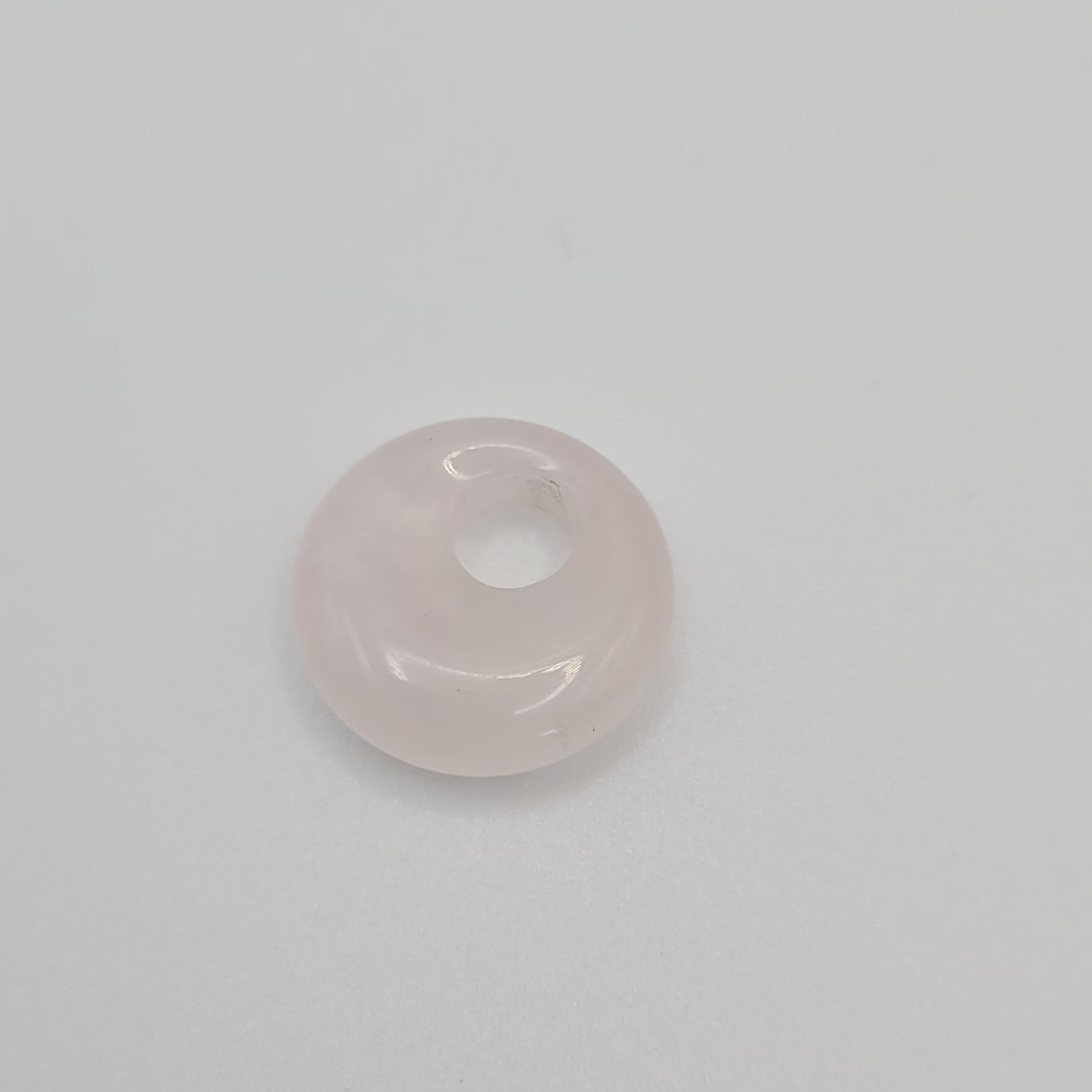 Pendentif Donut 18 mm – Quartz Rose.