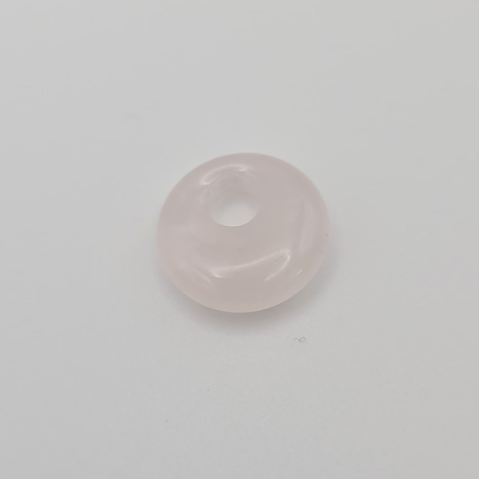 Pendentif Donut 18 mm – Quartz Rose.