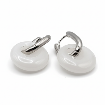 Boucles Créoles Argentées – Donut Jade Blanc 18 mm