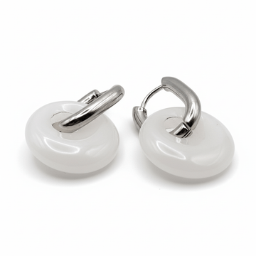 Boucles Créoles Argentées – Donut Jade Blanc 18 mm – Boucles d'oreilles créoles | Yatik