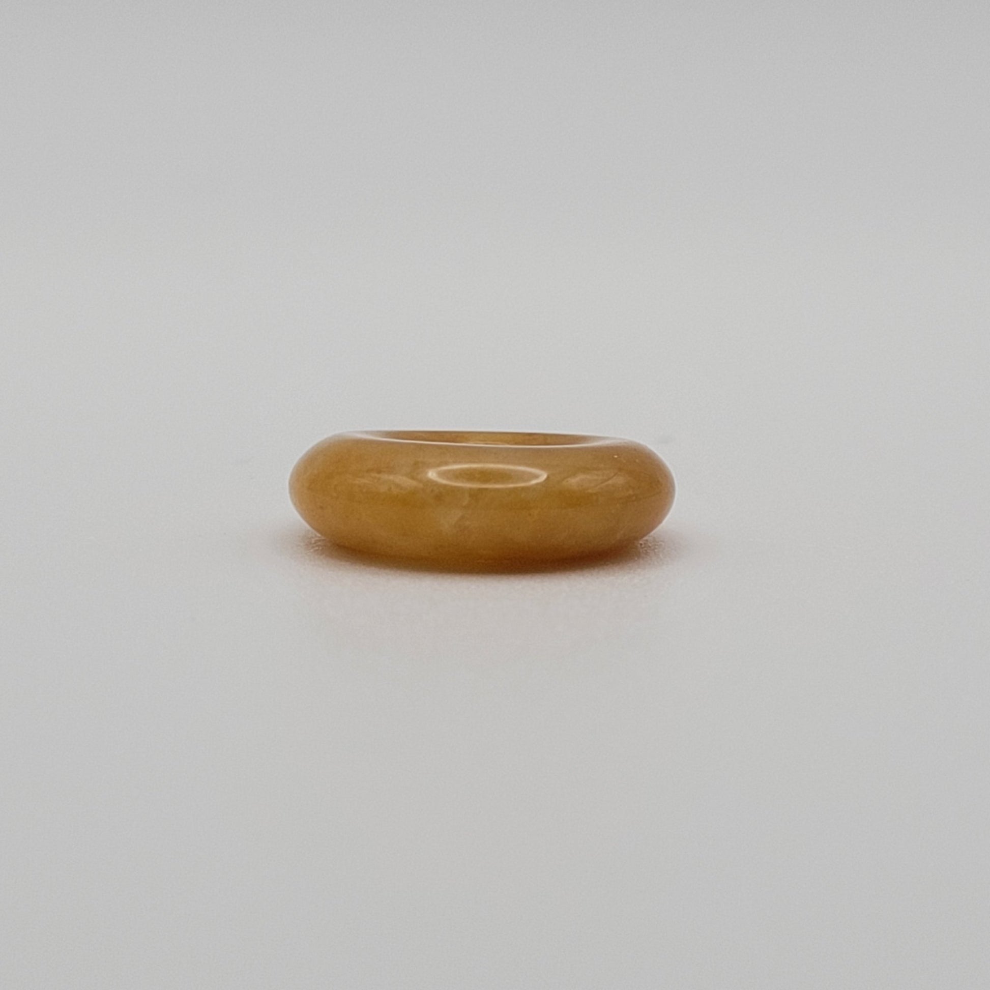 Pendentif Donut 18 mm en Jade Jaune – | Yatik