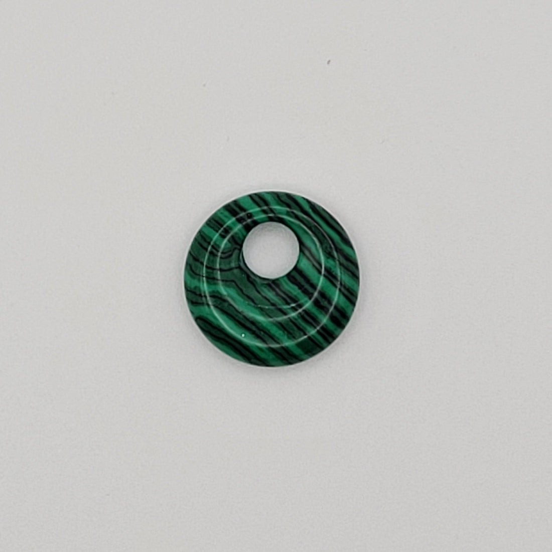 Pendentif Donut 18 mm en Malachite – | Yatik